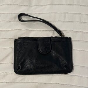 Universal Thread Black Wristlet